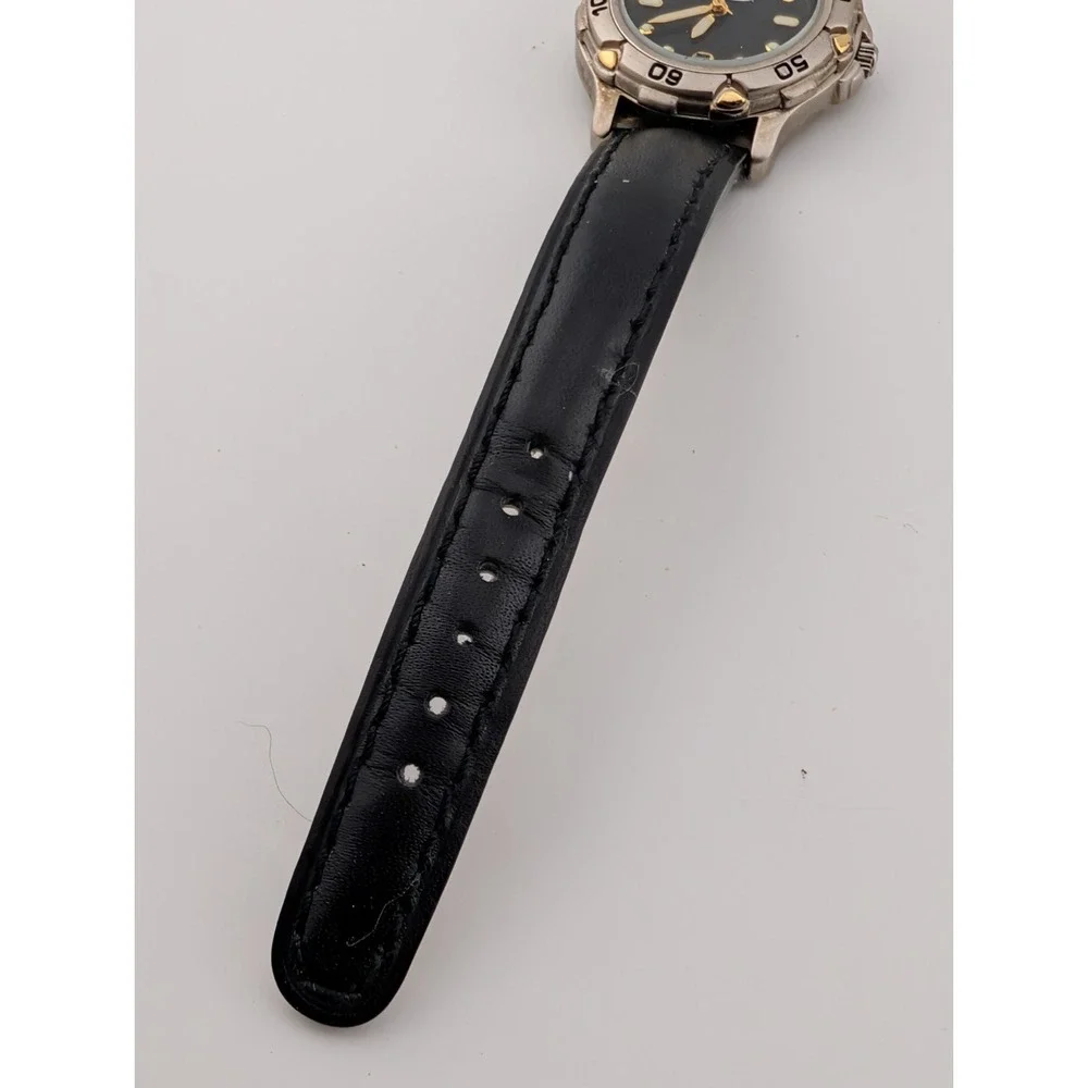 Ron Jon Surf Shop Women 29mm Silver‎ Case Black Leather Band- New Battery